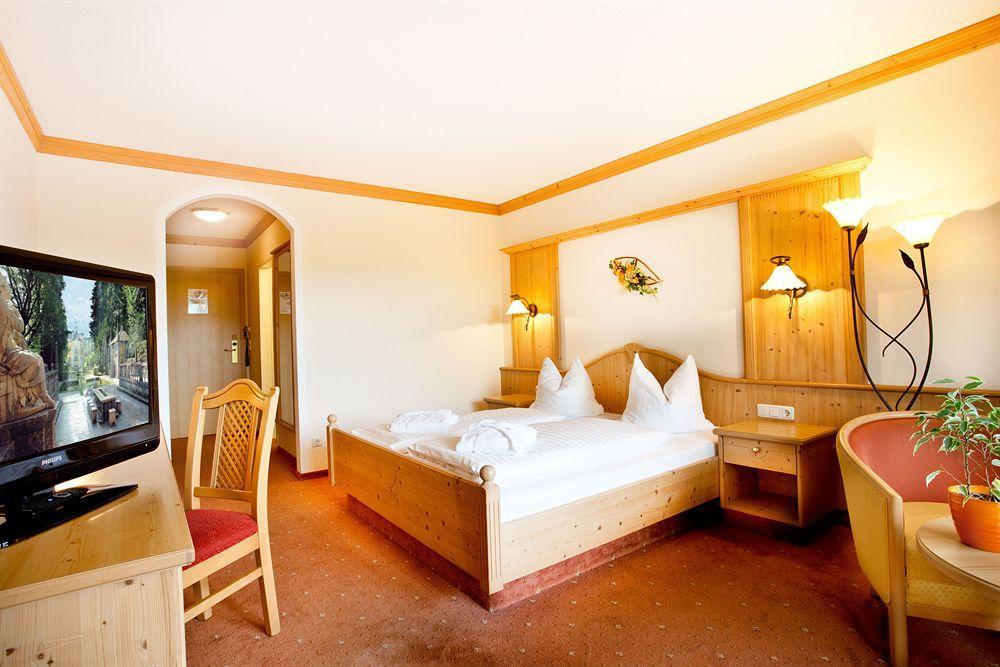 Koeniggut Hotel 4*